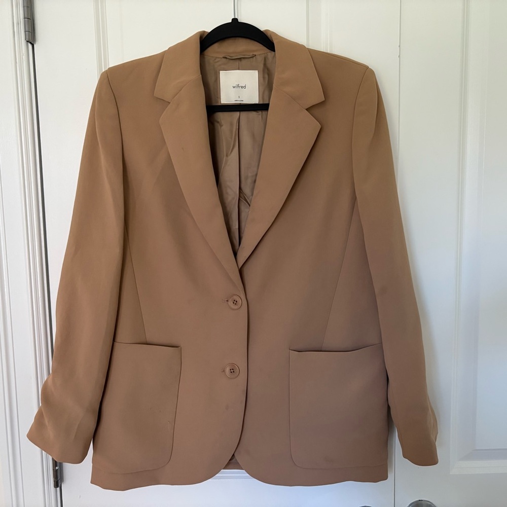Aritzia Wilfred Classic Beige Blazer